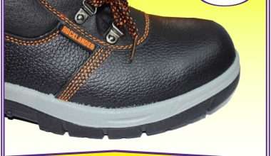 Rocklander Safety Shoes