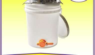 Beekeeping Honey Settling Buckets